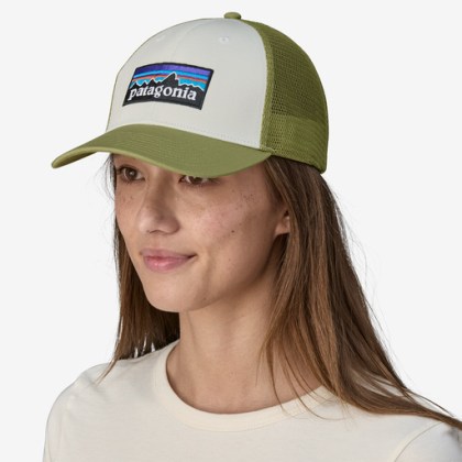 Czapka z daszkiem  Patagonia P-6 Logo LoPro Trucker Hat czapka wędkarska muchowa fly fishing